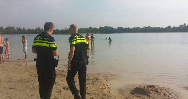 Plas bij De Hoort in Budel-Dorplein na verdrinking afgesloten - Eindhovens Dagblad