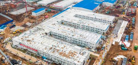 Zo stampte China binnen tien dagen een compleet nieuw ziekenhuis uit de grond