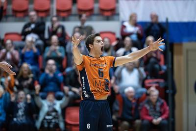 Volleyballers Orion na zinderend duel naar finale om landstitel