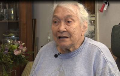 Overvallers sloten Trees (88) in badkamer op en roofden haar sieraden