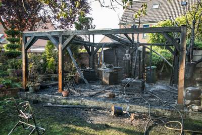 Barbecuebrand in Westervoort verwoest schuurtje