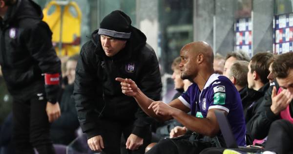 Anderlecht zet clubicoon Pär Zetterberg op straat - De Gelderlander