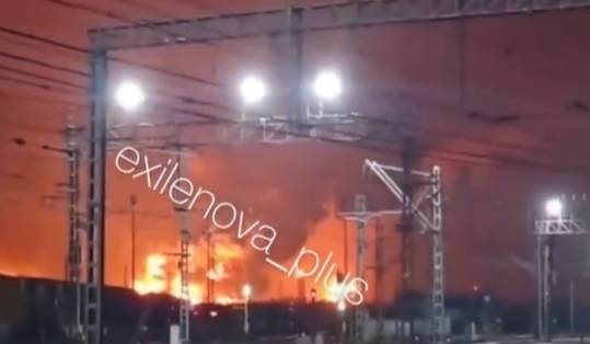 Oekraïne valt opnieuw Russische oliehavens aan Oostzee aan met drones • Poetin vraagt oligarchen om extra miljarden voor oorlog