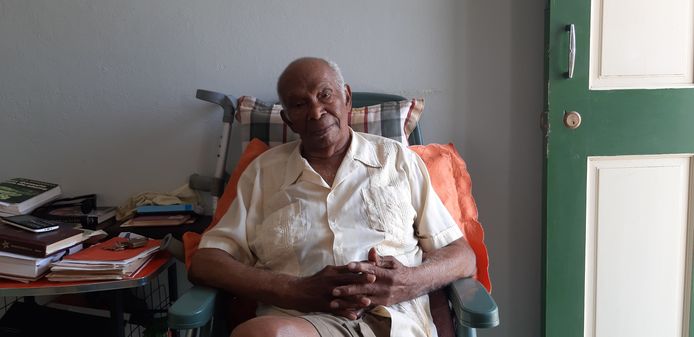 De Surinaamse oorlogsveteraan Alwin Dors (95) vocht in de Tweede Wereldoorlog in Nederlands-Indië.