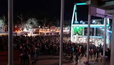 Live: Marktplein stroomt vol voor grande finale