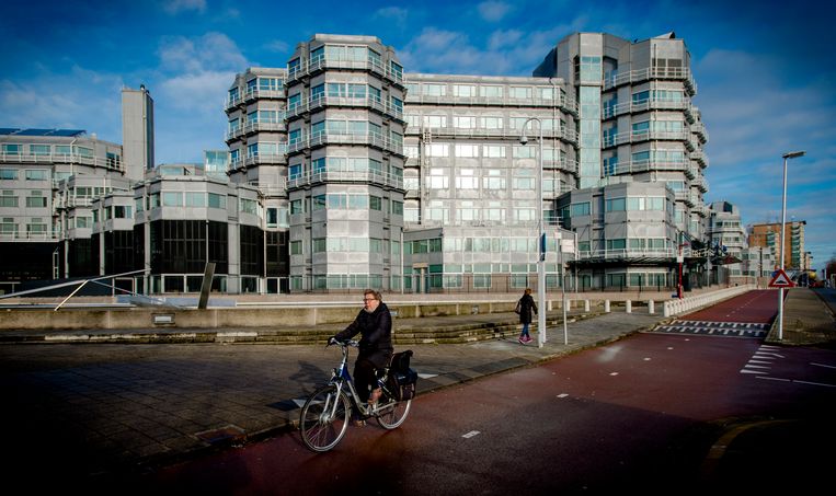 Geheime diensten moeten meer doen om privacy van burgers te beschermen - Trouw