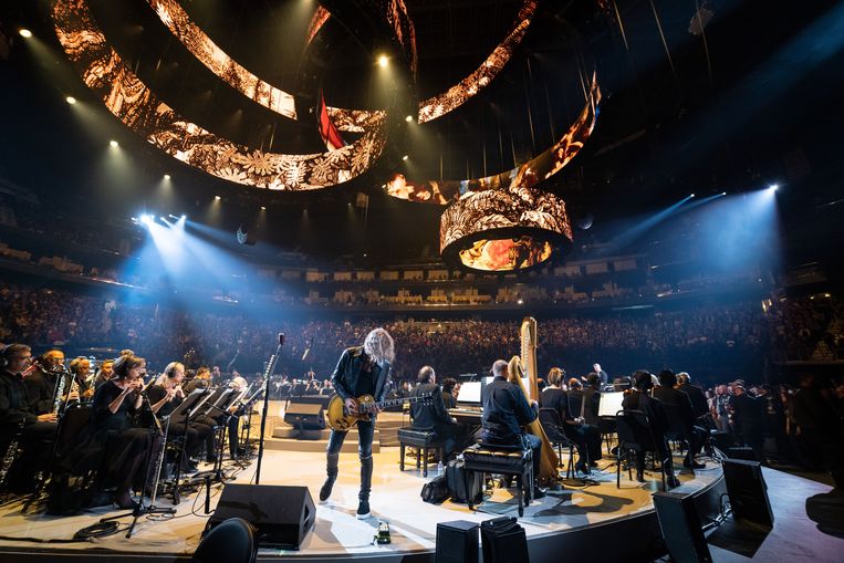 Bij Metallica Met Orkest Knisperen De Gitaren Boven De Strijkers S M 2 Overtreft Het Origineel De Volkskrant