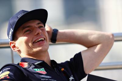 Verstappen bewaart rust: Ik wil eerst zien hoe snel we zijn