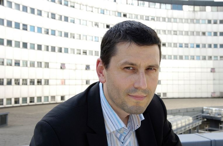 Het Vaticaan zou barsten van de homo's - Trouw