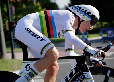 Van Vleuten slaat toe in tijdrit in Baskenland