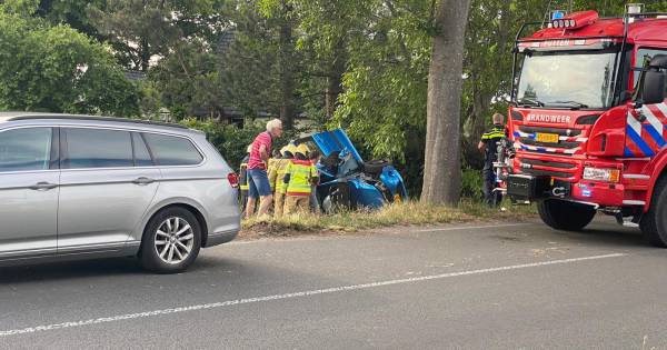 Traumahelikopter landt in Putten voor zwaargewonde na eenzijdig ongeval.