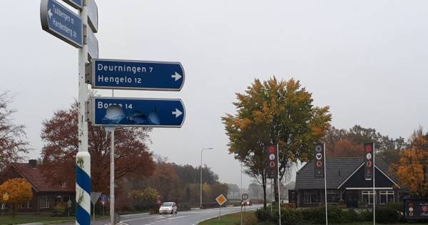 Rotondes in Weerselo en Tilligte vernield