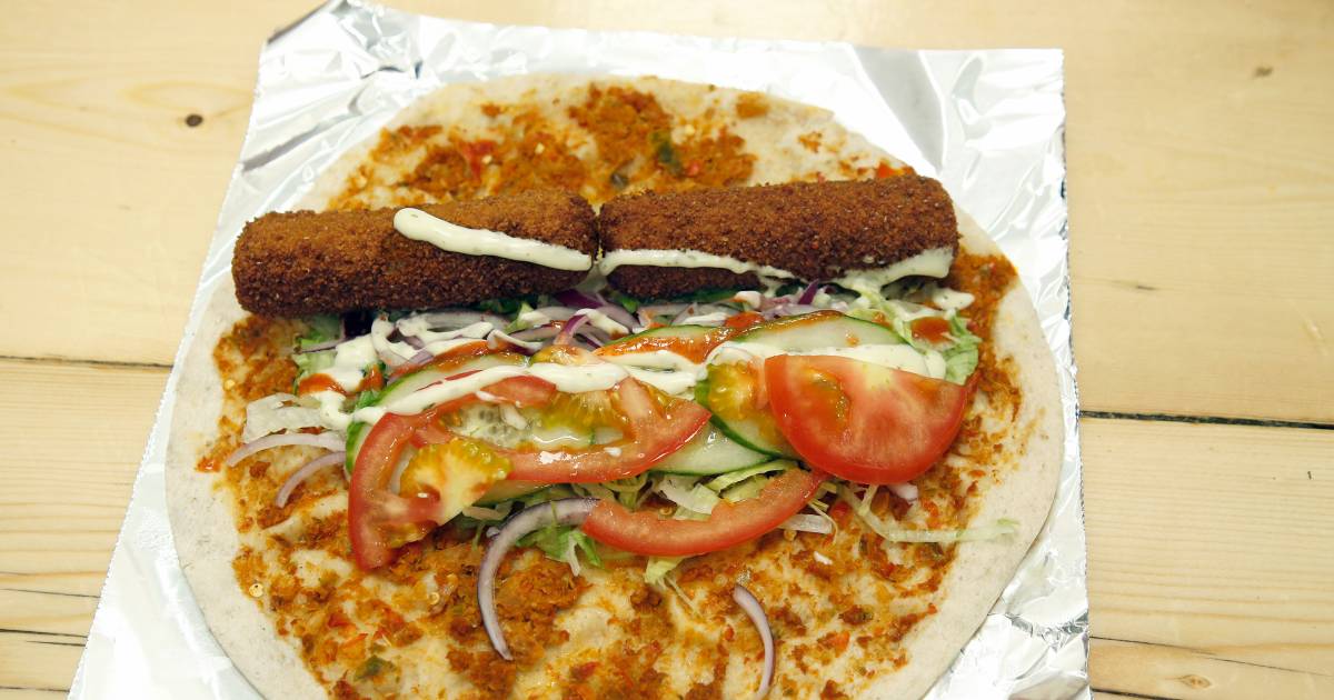 Turkse pizza met twee kroketten steeds populairder: 'Perfecte oplossing voor wie na tien uur nog wil