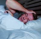 Zouden we tijdens een hittegolf beter slapen als het wintertijd was?