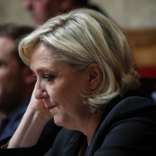 Marine Le Pen moet voor rechtbank verschijnen na verspreiden IS-foto's op Twitter