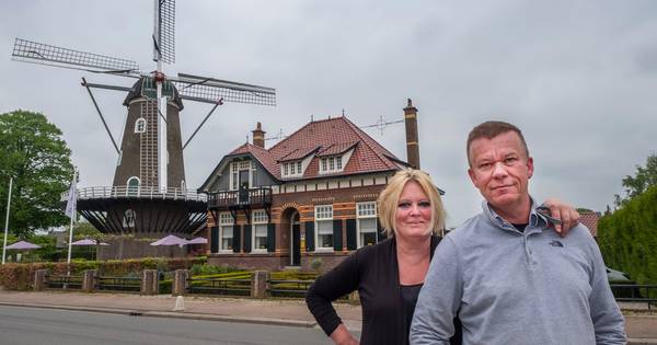 Jos en Yolande kregen cultuurshock in Rijkevoort: ‘Alsof we in Het Dorp van Wim Sonneveld beland war