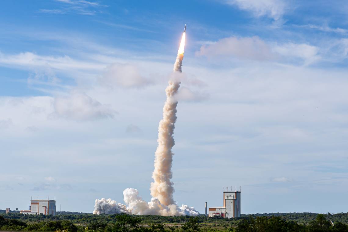 Hybride oorlogsvoering in de ruimte: ‘Russen onderscheppen waarschijnlijk al jarenlang communicatie Europese satellieten’