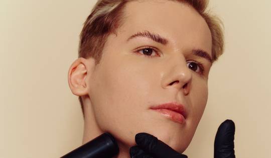 Jongeren aan de Botox: ‘Dat eerste rimpeltje veroorzaakte paniek’