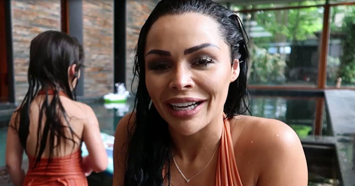 Amanda Balk Showt Gloednieuwe Pikante Bikinisetjes Show Gelderlander Nl