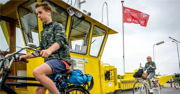 Oss praat eindelijk over subsidie voor pontjes Maasveren - BD.nl