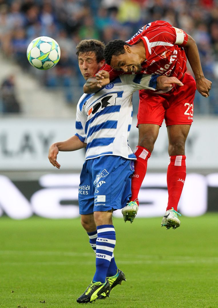 AA Gent heeft discutabele penalty nodig om 10 Bergen ...