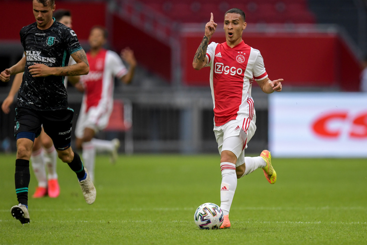 Ajax' nieuwste aanwinst Antony scoort in zinderende stilte | De Volkskrant