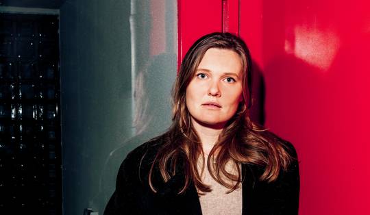 Eva Hofman: ‘Voor de zorgende, zachte man is nog steeds geen plek. Dan ben je een halfzachte sukkel’