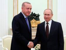 Turks-Russisch topoverleg over Syrië begonnen, Turkije stuurt extra agenten naar Griekse grens
