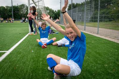 De opvolgers van Lieke Martens en Vivianne Miedema kloppen op de poort