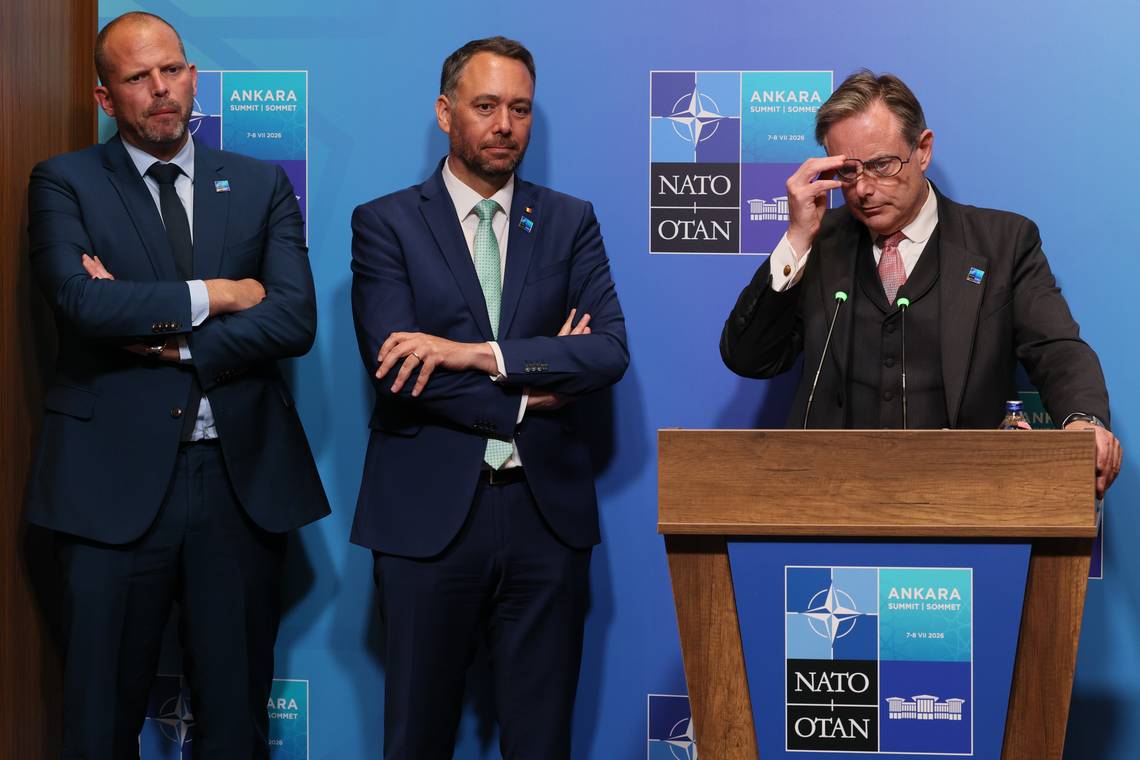 Repliek in vijftiental punten: hoe België om de hete brij heen danst in zijn antwoord op de NAVO-vragenlijst van Trump