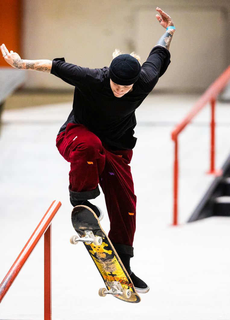 Op het NK skateboarden gaat Candy Jacobs voor een nooit ...