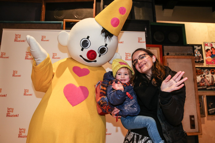 Kinderen Ontmoeten Bumba In Sint Pietersabdij Gent Pzcnl