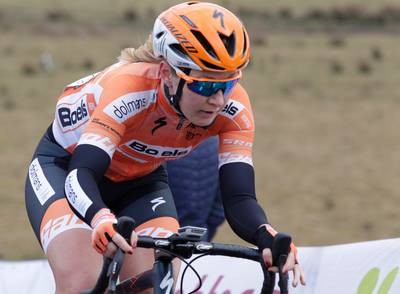 Nederlandse wielrensters domineren in Emakumeen