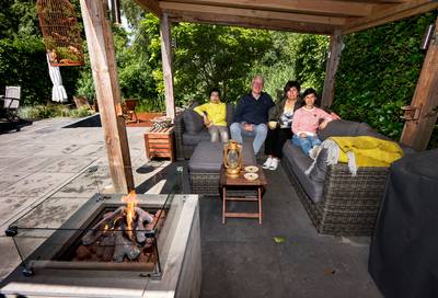Even binnenkijken in dit stoere huis in Veenendaal met een paradijselijke tuin