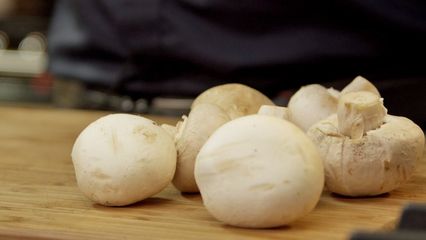 117. Witloofttartje met Parijse champignons