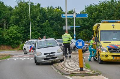 Fietser gewond na botsing met auto in Bavel