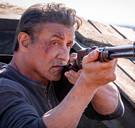 Ook nu weer vindt John Rambo een vijand van Amerika om overhoop te knallen