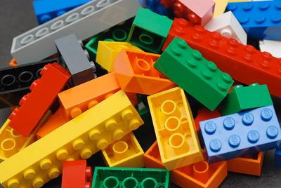 Speelgoedwinkel verkoopt op IS gebaseerde nep-Lego