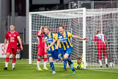 Jong FC Utrecht buigt voor FC Oss