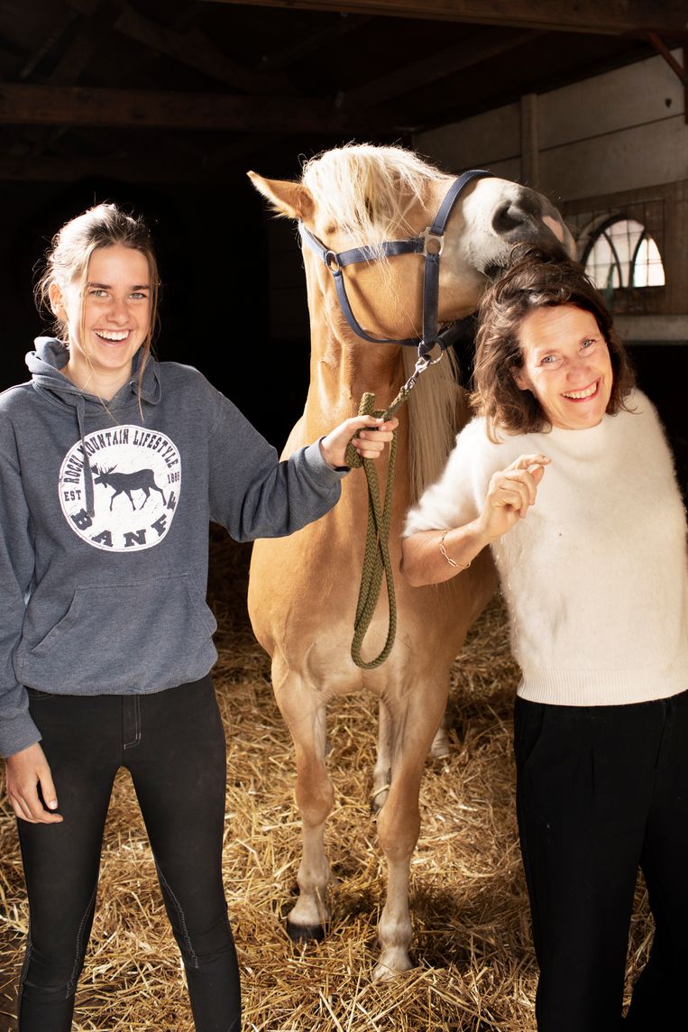 Yra & Milou: ‘Als ik mezelf hoor praten, hoor ik soms mama’