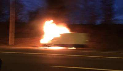 A50 even dicht door brandende bestelbus bij Renkum