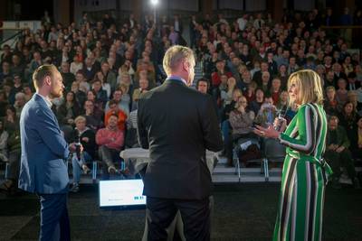 Boze schippers veroorzaken opstootje bij verkiezingsdebat Arnhem