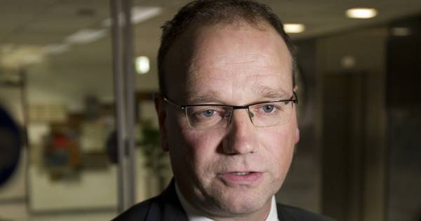 Gemeenteambtenaren tegen bezuinigingen op arbeidsvoorwaarden | Binnenland - AD.nl