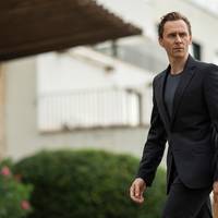 Met ‘The Night Manager’ geeft Amazon zijn eigen James Bond het nakijken
