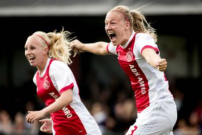 Vrouwen Ajax pakken opnieuw de 'dubbel'