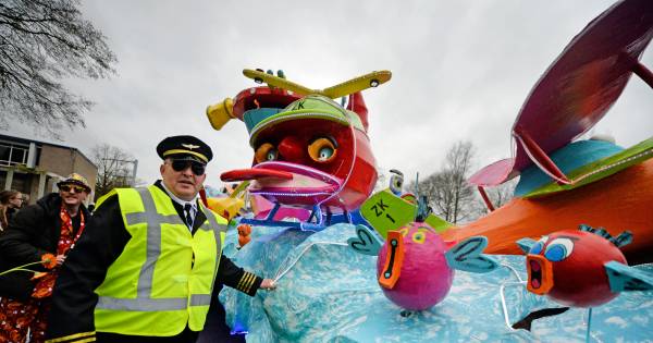 LIVE | Twentse Carnavalsoptochten afgelast door slecht weer | Tubbergen - Tubantia