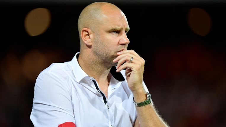 Bob Peeters Als Trainer Ben Je Een Wegwerpproduct Zeker De Laatste Tijd Belgisch Voetbal Sport Hln