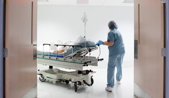 Kosten lopen op, maar studenten verpleegkunde krijgen dit jaar wellicht geen vergoeding voor hun stage