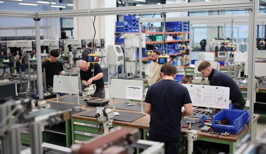 ‘Technostress’ en jonge gezinnen: waarom twintigers hun werkmotivatie verliezen