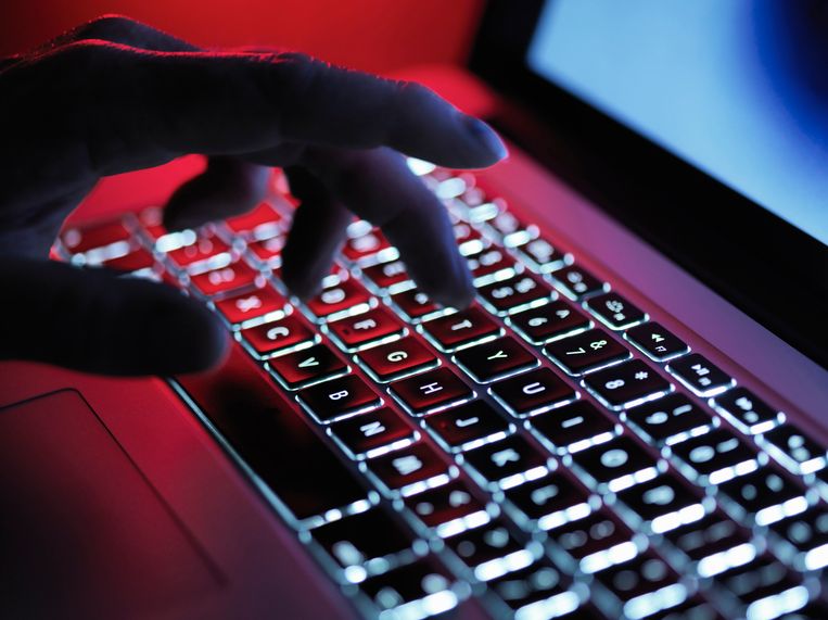 Hacken, online stalking of oplichting verdient net zoveel aandacht als traditionele misdrijven - Tro
